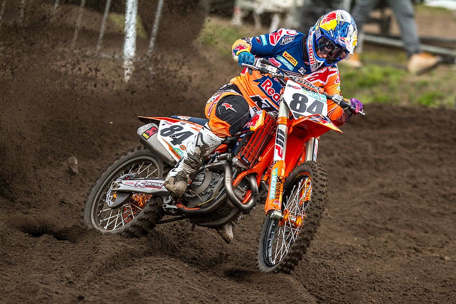 The Best Dirt Bike for Tall and Big People